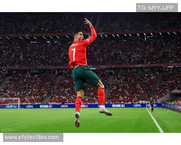 全球足球传奇球星梦幻联队组建方案：从梅西到C罗打造史上最强阵容