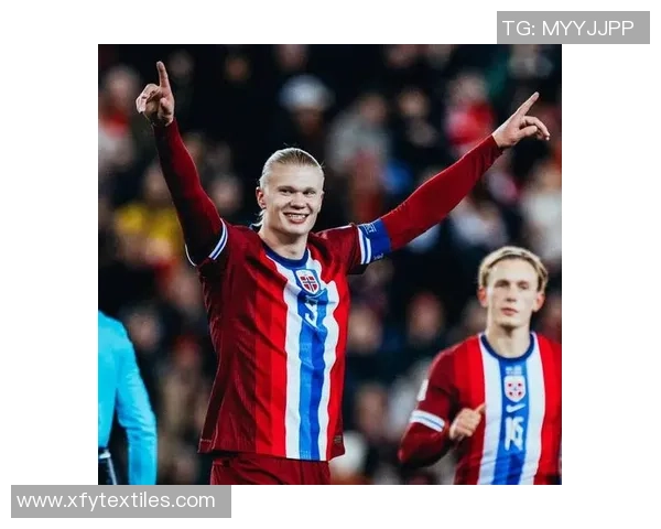 缩小版足球巨星重生:那些超越身高极限的小个子球员传奇 缩小版足球巨星重生:那些超越身高极限的小个子球员传奇