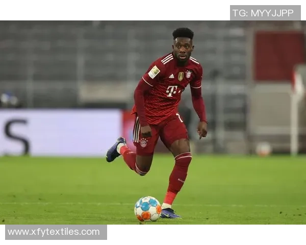 足球界的学渣球星:那些在学业上落后却在球场上闪耀的传奇人物 足球界的学渣球星:那些在学业上落后却在球场上闪耀的传奇人物